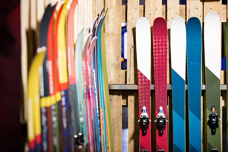 Location de ski Montréal-la-Cluse